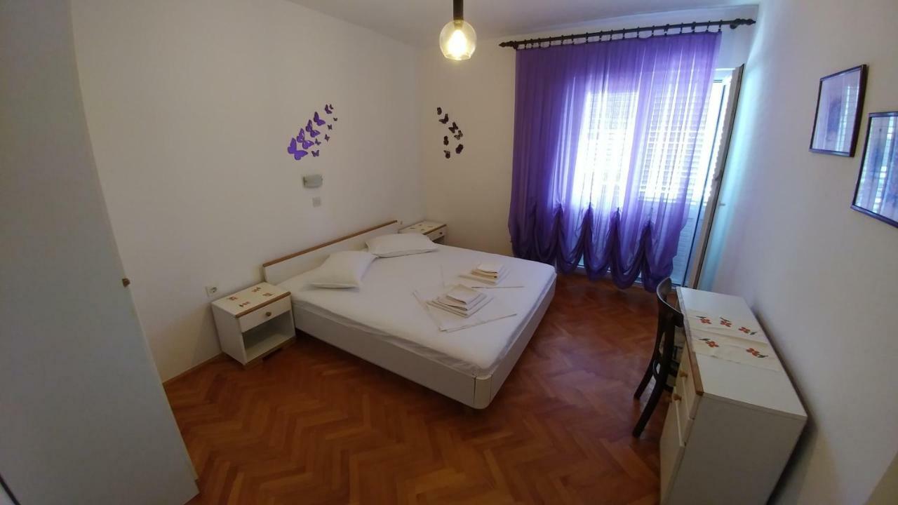 Apartments Dora Banjol Buitenkant foto