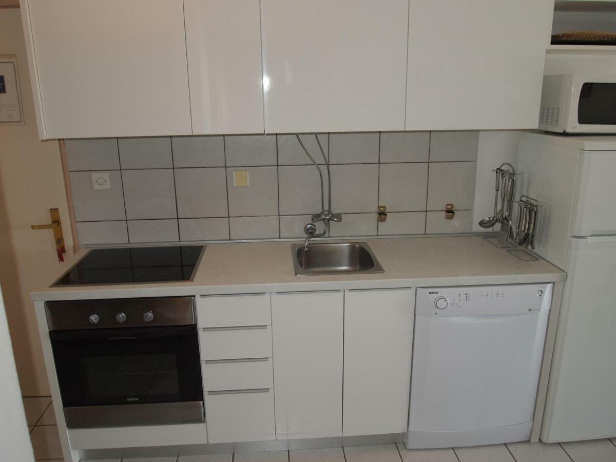 Apartments Dora Banjol Buitenkant foto