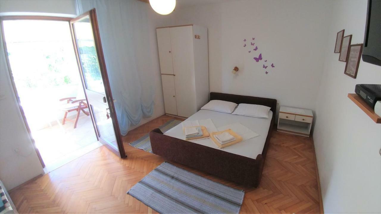 Apartments Dora Banjol Buitenkant foto