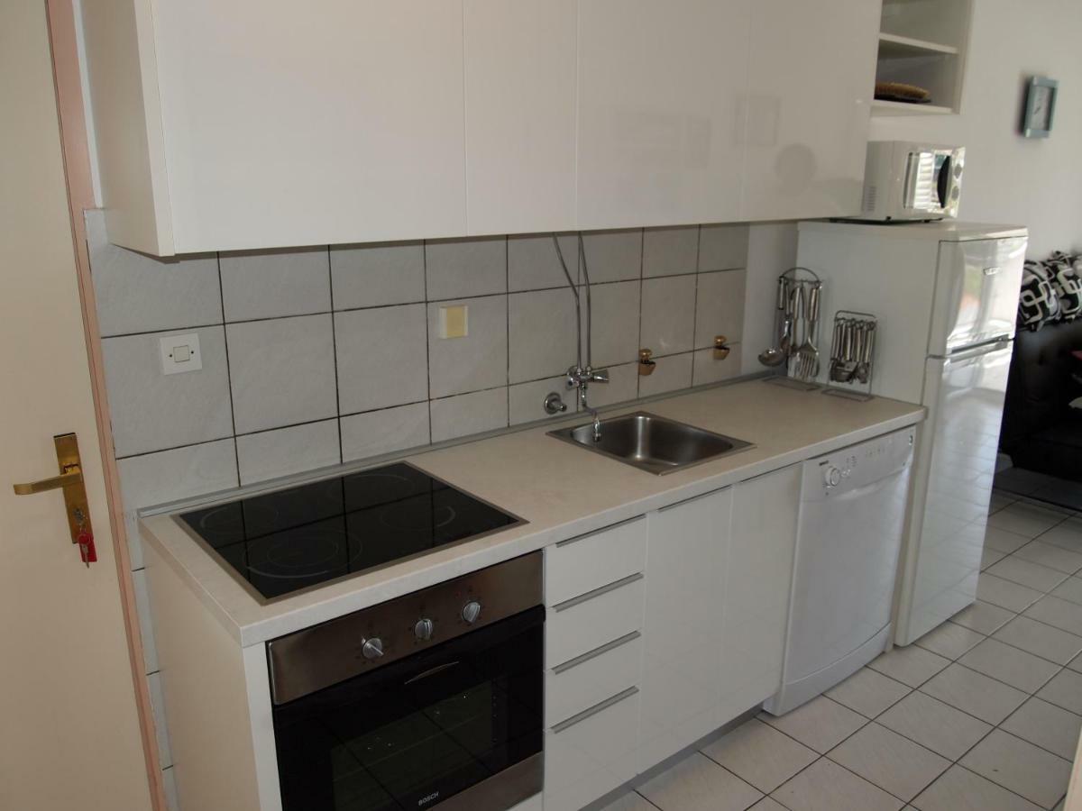 Apartments Dora Banjol Buitenkant foto